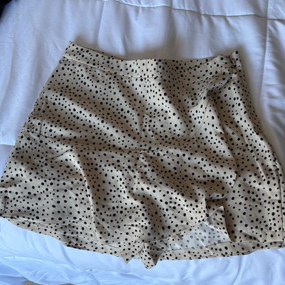 Potter's Pot Beige Polka Dot Skirt - Picture 1 of 4